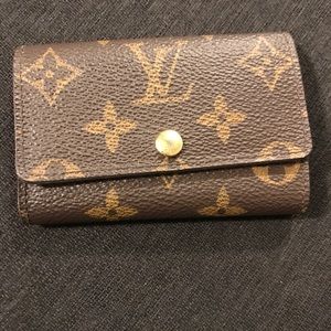 Louis vuitton 6 key holder